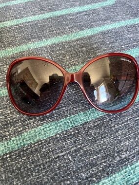 Women's Oversized Sunglasses in Deep Red Frame